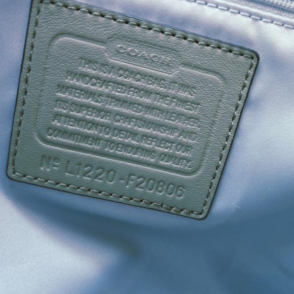 COACH Alexandra Chsin Link Clover Signature C Multicolor Shoulder Bag - Picture 8 of 8